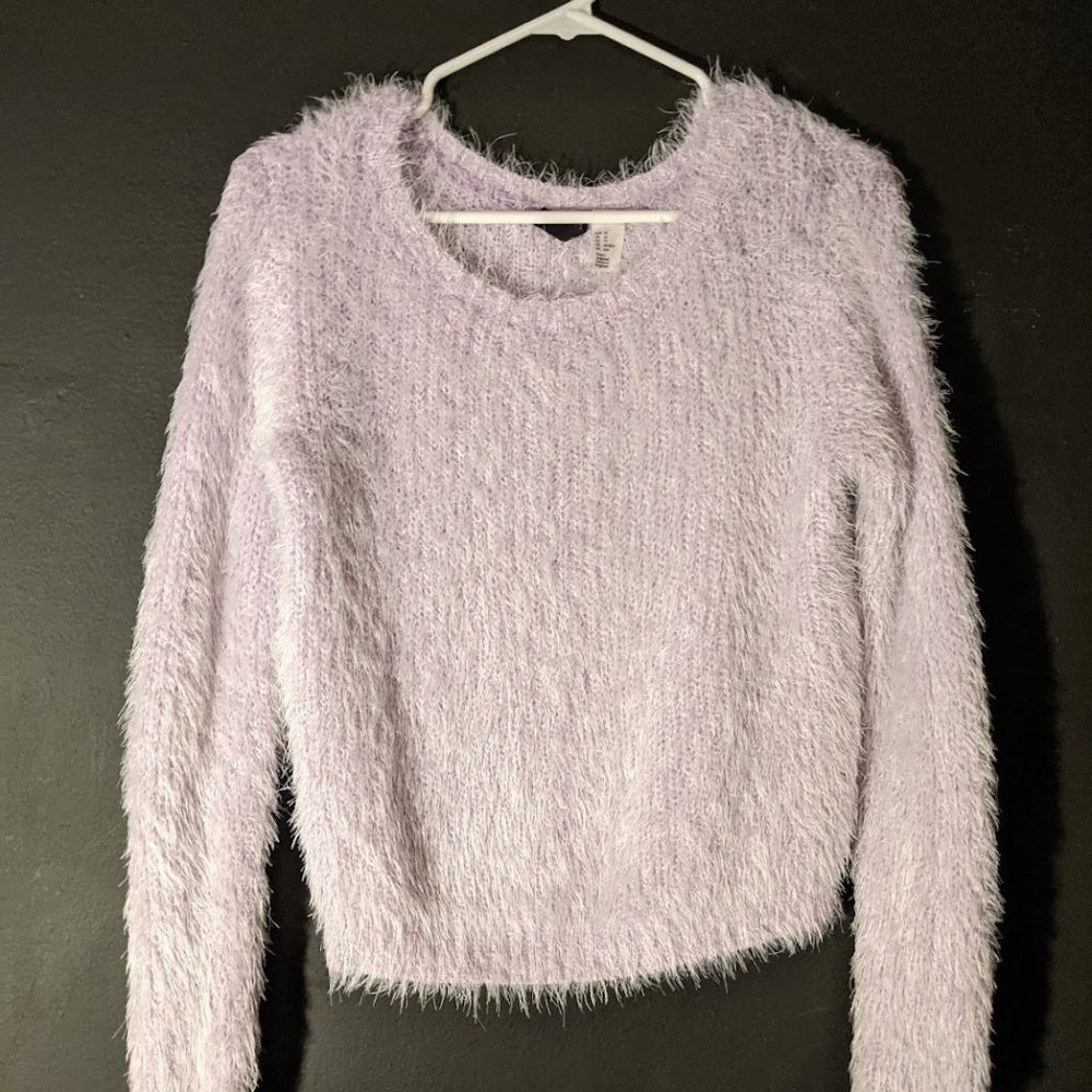 Mauve Lilac Purple Fluffy Sweater 😍 - Picture 3 of 3